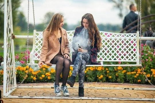 smoke e zigarette Test 2025 – Vergleich der Top Modelle, E Liquids, Akku Tipps und Kaufberatung